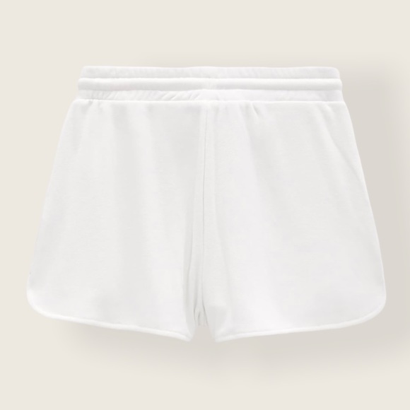 Zara Plush Shorts - Picture 3 of 9